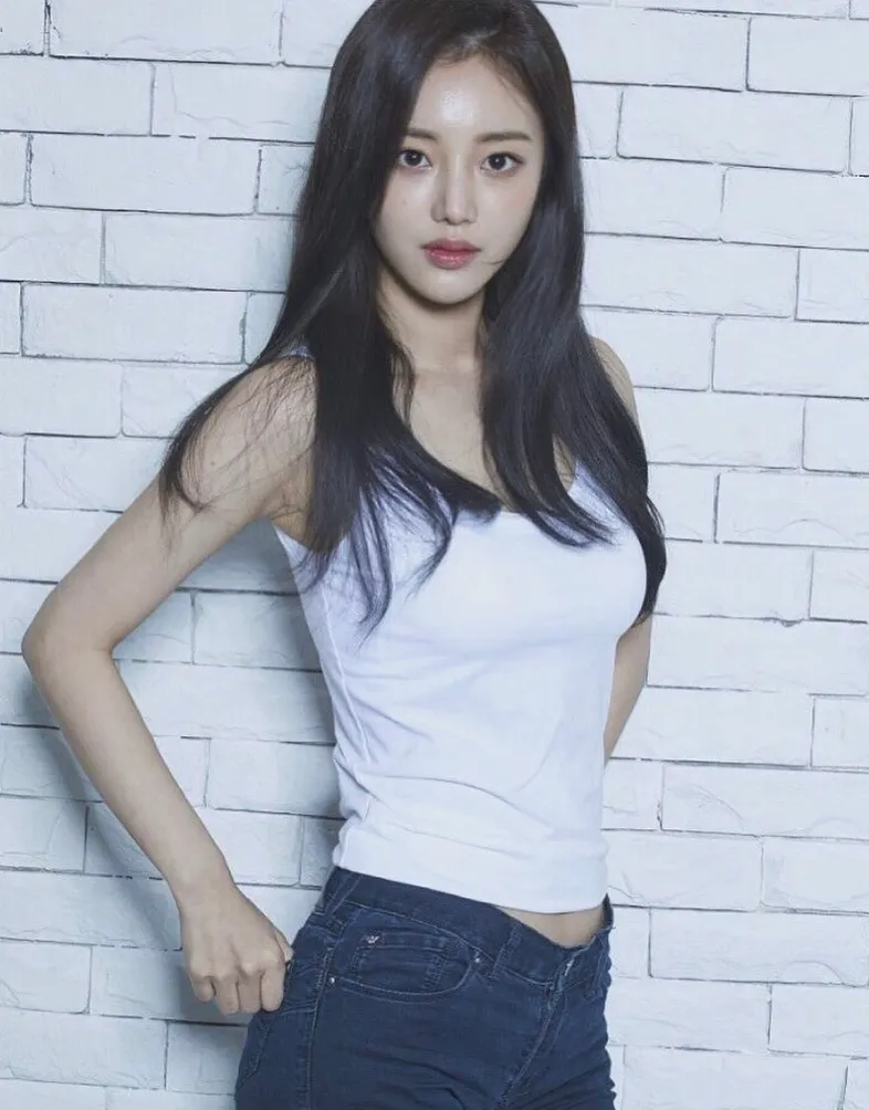 韓国女優ハン・ソウン