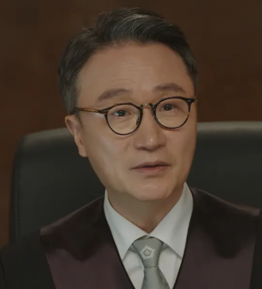 韓国ドラマ『プロボノ：アナタの正義救います！』キャスト｜パク・ソングン(キム・ソンフン役)