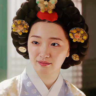 韓国ドラマ『暴君のシェフ(Bon Appetit, Your Majesty)』キャスト｜イ・ウンジェ(廃妃ユン氏役)