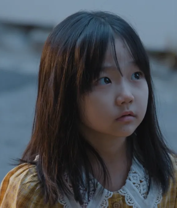 韓国ドラマ『親愛なるX』キャスト|キ・ソユ(幼少期のアジン役)