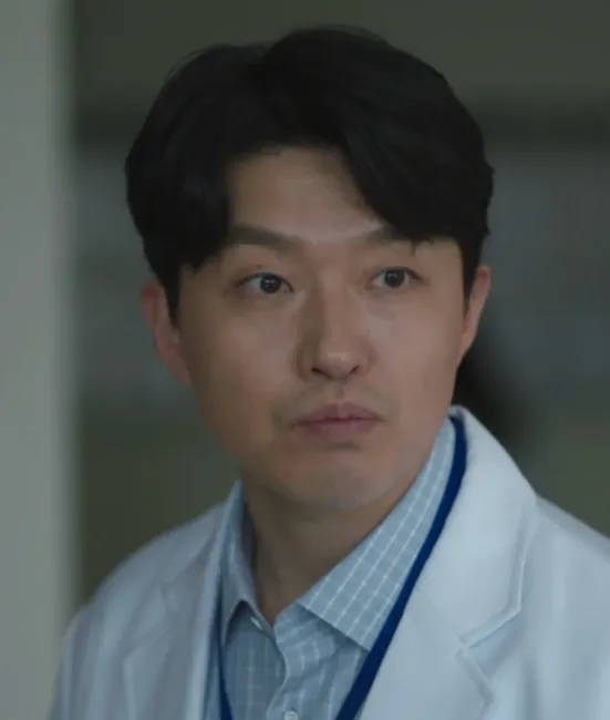 韓国ドラマ『初、恋のために』キャスト｜キム・ダフィン(キム教授役)