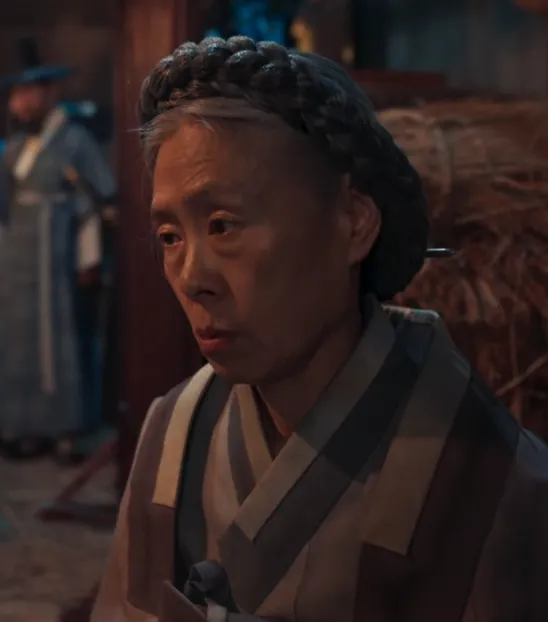 韓国ドラマ『暴君のシェフ(Bon Appetit, Your Majesty)』キャスト｜イェ・スジョン(府夫人シム氏 役)