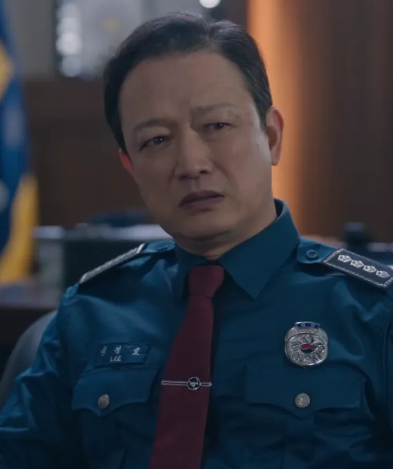 韓国ドラマ『かけがえのない私のスター』キャスト|パク・ヨン(署長役)