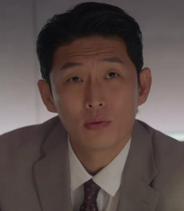 韓国ドラマ『憎らしい恋』キャスト｜コ・ジュン(議員の秘書役)