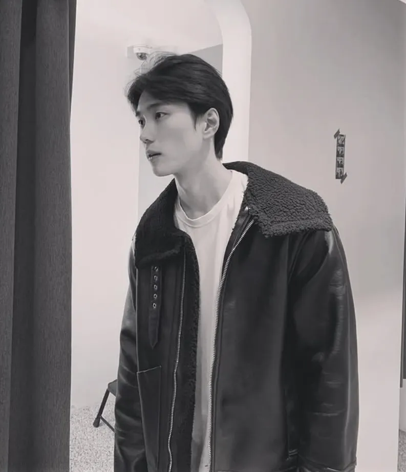 韓国俳優ソ・イソ