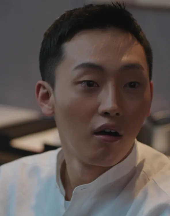 韓国ドラマ『エスクァイア：弁護士を夢見る弁護士たち』キャスト｜カン・ハギョン(チョン・ウソル役)