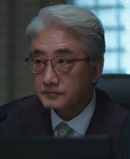 韓国ドラマ『エスクァイア：弁護士を夢見る弁護士たち』キャスト｜リュ・テホ(裁判長役)