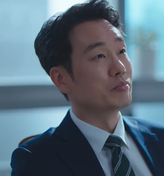 韓国ドラマ『エスクァイア：弁護士を夢見る弁護士たち』キャスト｜チョン・ヨンギ(ハ・ドゥシク役)