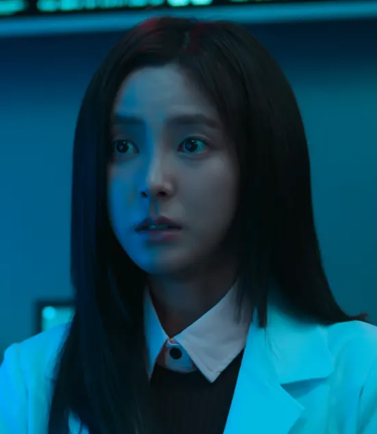 CASHERO～ヒーローは現金を持つ｜キャスト：シン・スヒョン(イ・スウン役)