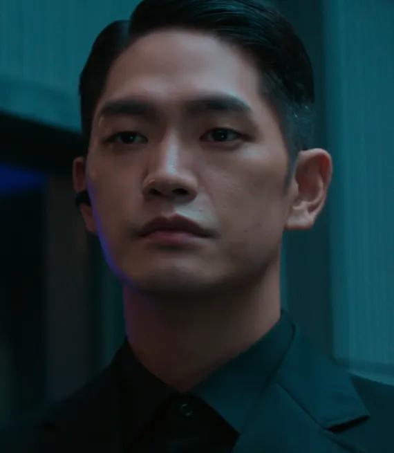 CASHERO～ヒーローは現金を持つ｜キャスト：カン・サンジュン