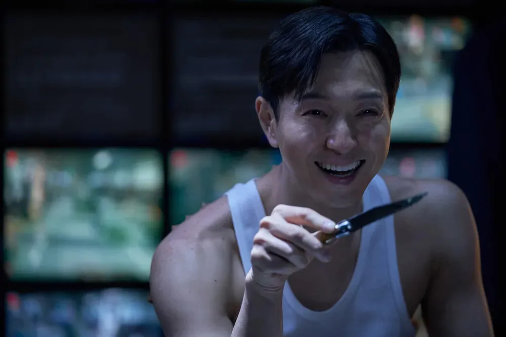 韓国映画『全知的な読者の視点から(Omniscient Reader:The Prophet)』キャスト|チョン・ソンイル(チョン・インホ役)