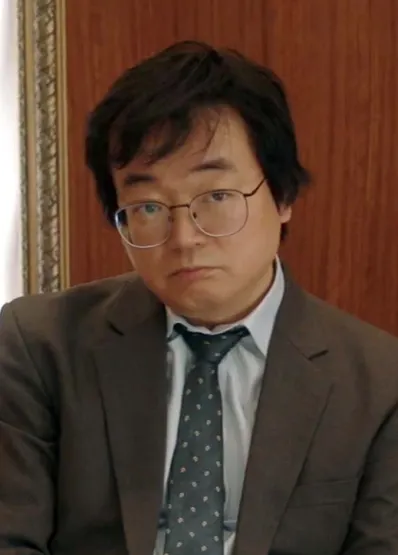 『ソウルの家から大企業に通うキム部長の物語』キャスト｜イ・ソファン(ハ・テファン役)