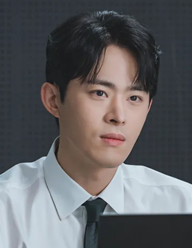 韓国ドラマ『アイドルアイ』キャスト｜チョン・ジェグァン(クァク・ビョンギュン役)