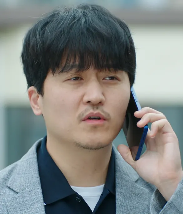韓国ドラマ『アイドルアイ』キャスト｜シム・ウソン(ペク記者役)