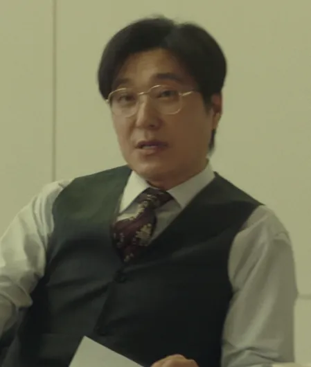 『ソウルの家から大企業に通うキム部長の物語』キャスト|キム・ビョンチョル(面接官役)