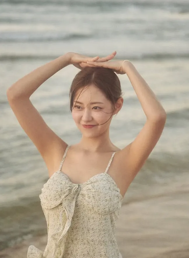 韓国女優シン・スルギ