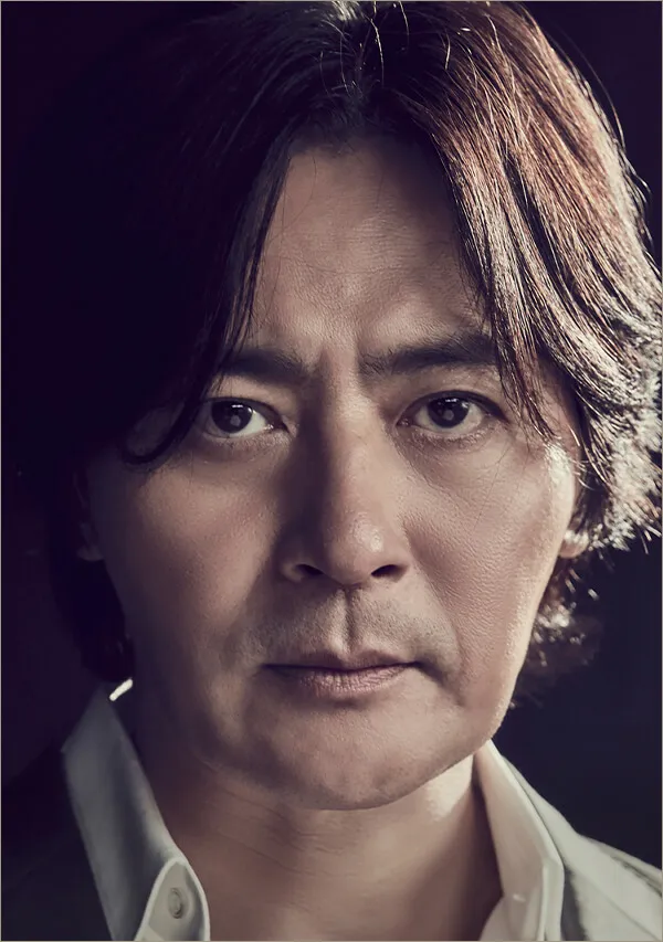 韓国映画『満ち足りた家族』キャスト｜チャン・ドンゴン(ヤン・ジェギュ役)