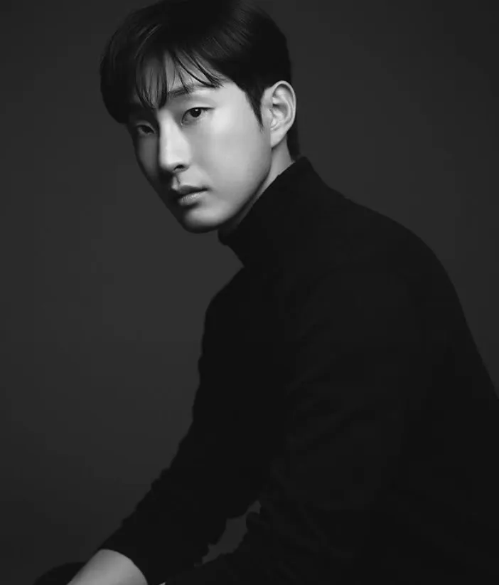 韓国俳優ペ・ナラ