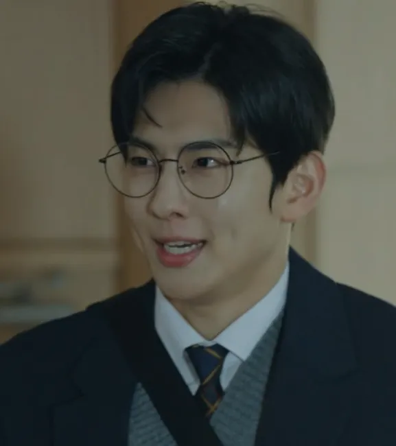 韓国ドラマ『第4次恋愛革命~出会いはエラー：恋はアップデート』キャスト｜イム・ソンギュン(パン・ジノ役)