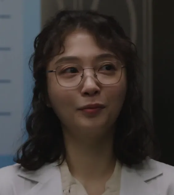 韓国ドラマ『ラブ ミー(Love me)』キャスト｜イ・ジヘ(ペ・スジン役)