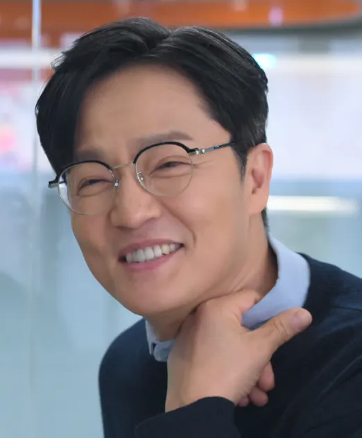 韓国ドラマ『マンスリー彼氏』キャスト｜チョ・ハンチョル(ファン理事役)