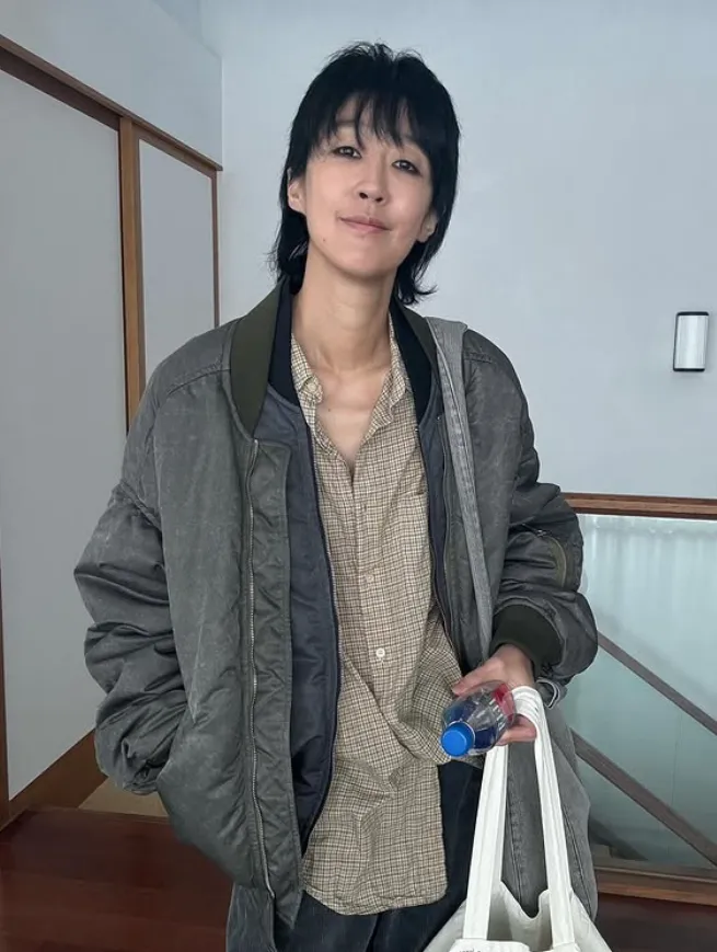 韓国恋愛リアルバラエティ『脱出おひとり島：シーズン5』MC｜ホン・ジンギョン