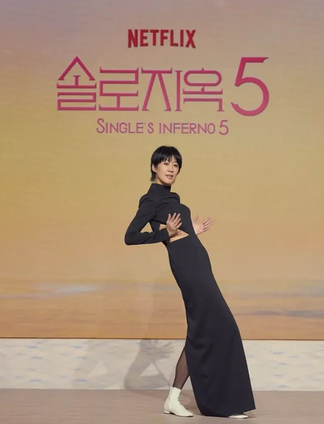 韓国恋愛リアルバラエティ『脱出おひとり島：シーズン5』MC｜ホン・ジンギョン