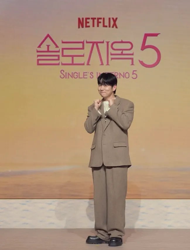 韓国恋愛リアルバラエティ『脱出おひとり島：シーズン5』MC｜ハネ(元Phantom)