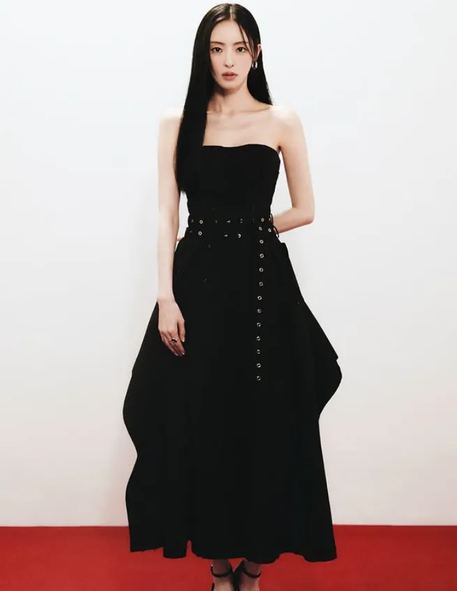 韓国恋愛リアルバラエティ『脱出おひとり島：シーズン5』MC｜イ・ダヒ