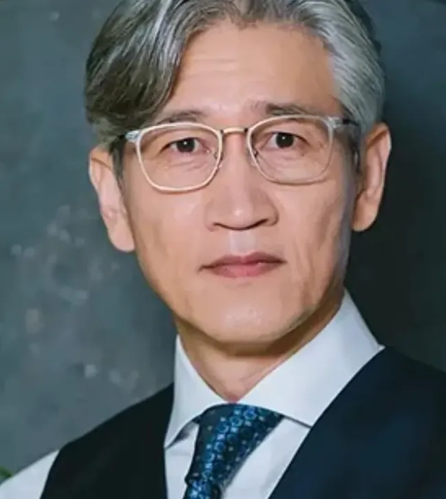 韓国ドラマ『21世紀の大君夫人』キャスト｜チョ・スンヨン(ソン・ヒョングン役)