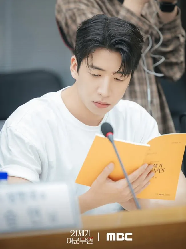 韓国ドラマ『21世紀の大君夫人』キャスト｜ユ・スビン(チェ・ヒョン役)