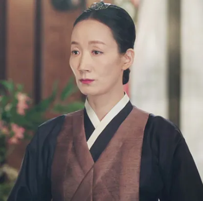 韓国ドラマ『21世紀の大君夫人』キャスト|イ・チェギョン(イム・ソンファ役)