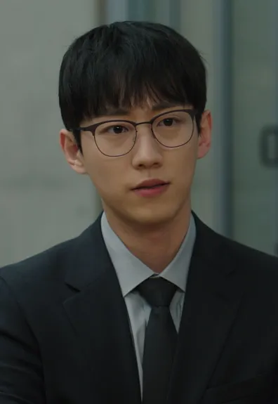 韓国ドラマ『シン・イラン法律事務所』キャスト｜ヨン・ジェヒョン(キム・ヒョヌ役)