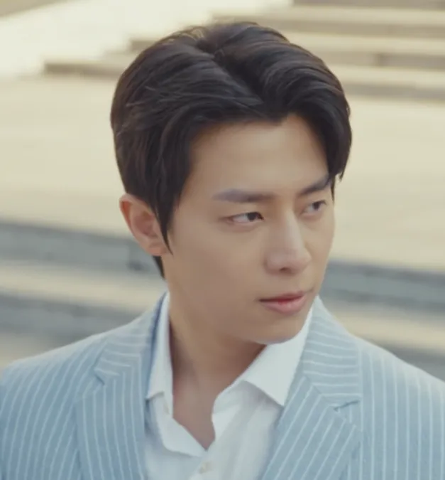 韓国ドラマ『ロマンスの絶対値』キャスト|ハン・スホ(ホ役)