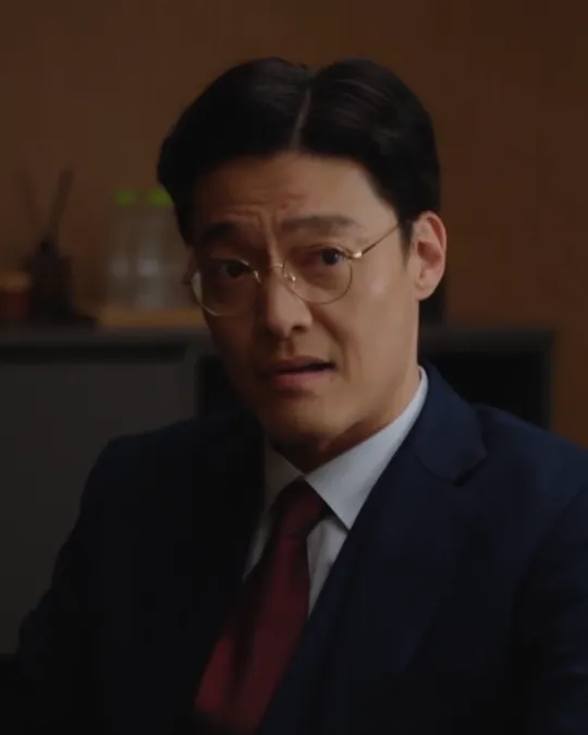 韓国ドラマ『秘密の監査-Filing for Love』キャスト|クォン・ヒョク(カン理事役)