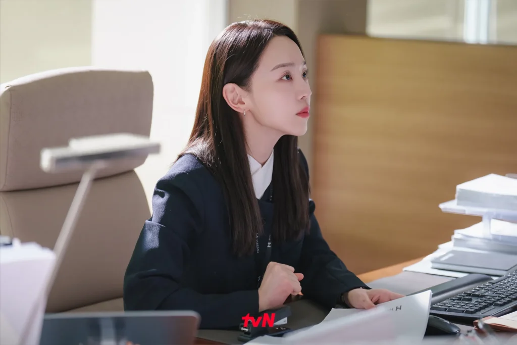 韓国ドラマ『隠密な監査』キャスト|シン・ヘソン(チュ・イナ役)