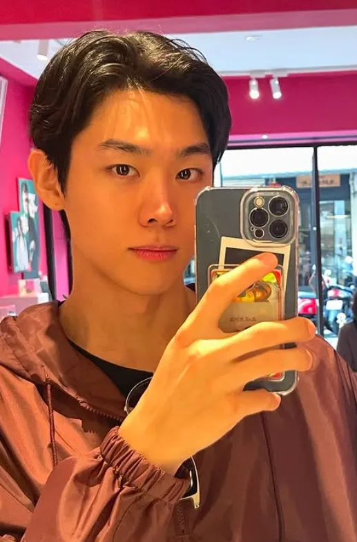 韓国ドラマ『ロマンスの絶対値』キャスト｜ソン・ジョンヒョク(チョン・ギジョン役)