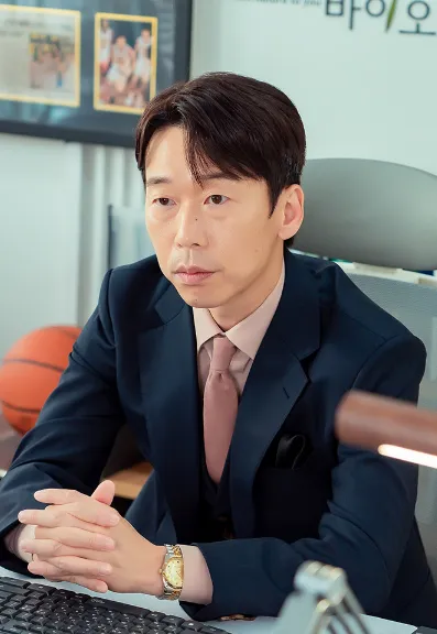 韓国ドラマ『本日も完売しました』キャスト｜ユン・ビョンヒ(カン・ムウォン役)