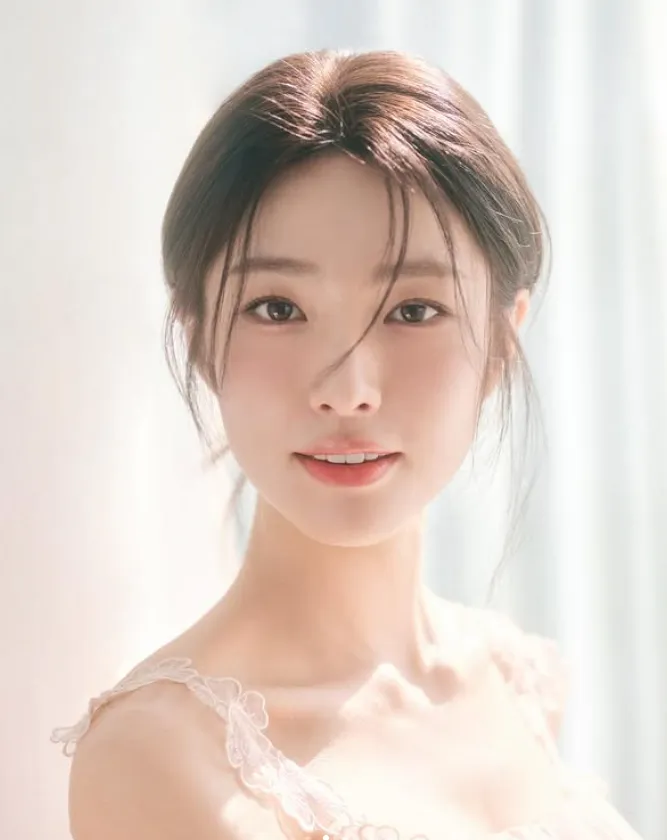 韓国ドラマ『鉄槌教師』キャスト｜ハヨン(チェ・ガユン役)