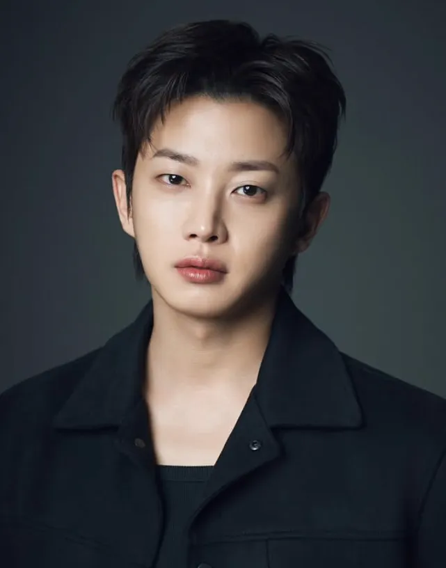 韓国ドラマ『素敵な新世界』キャスト｜キム・ミンソク(ペク・クァンナム役)