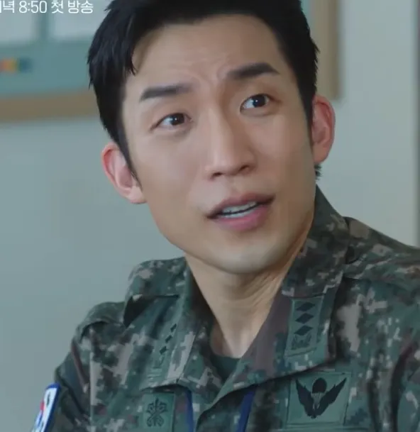 韓国ドラマ『炊事兵、伝説になる』キャスト｜イ・サンイ(ファン・ソクホ役)