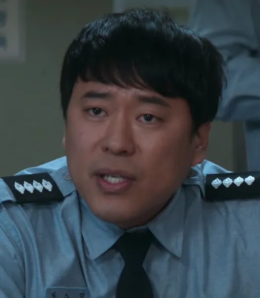 韓国ドラマ『ワンダーフールズ』キャスト|イ・スンウォン(警察官役)