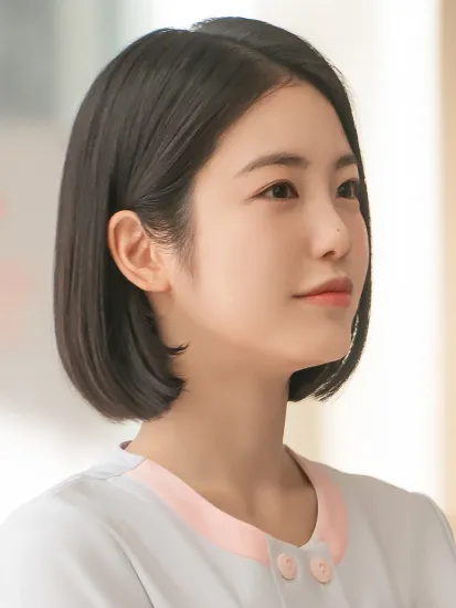 韓国ドラマ『孤島のエリートドクター』キャスト｜シン・イェウン(ユク・ハリ役)