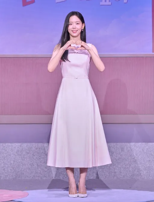 Netflix『彼氏彼女いない歴＝年齢、卒業します』S2｜カン・ハンナ