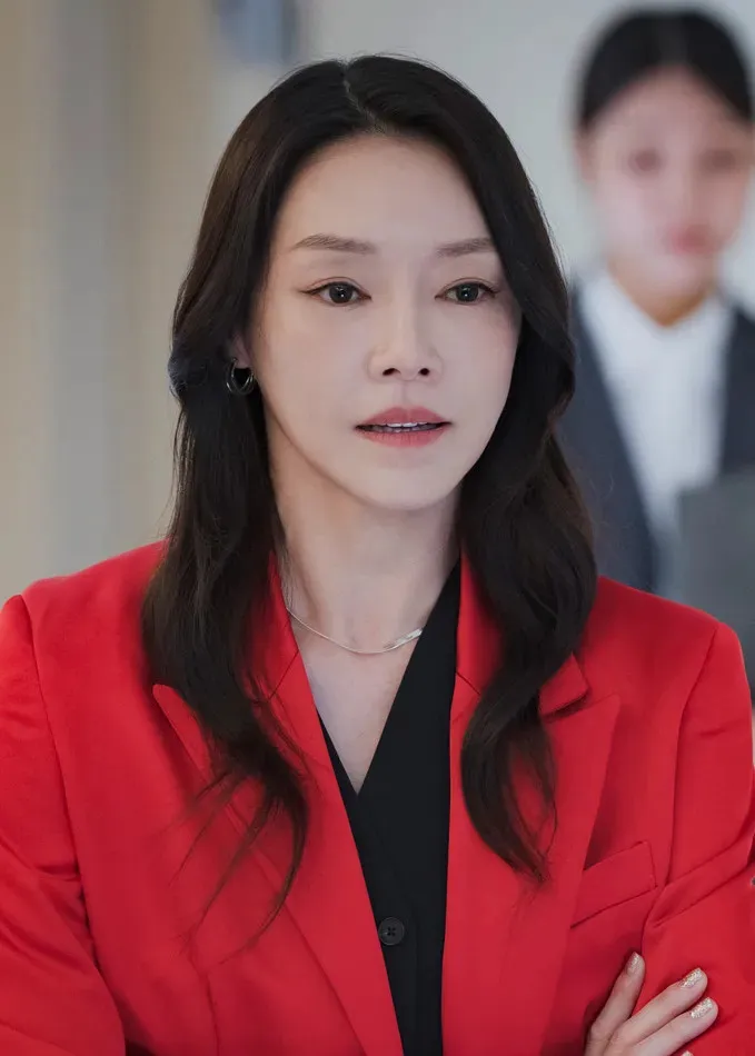 韓国ドラマ『ファイナル・テーブル』チャ・ジヨン(ペク・ヒョンジュ役)